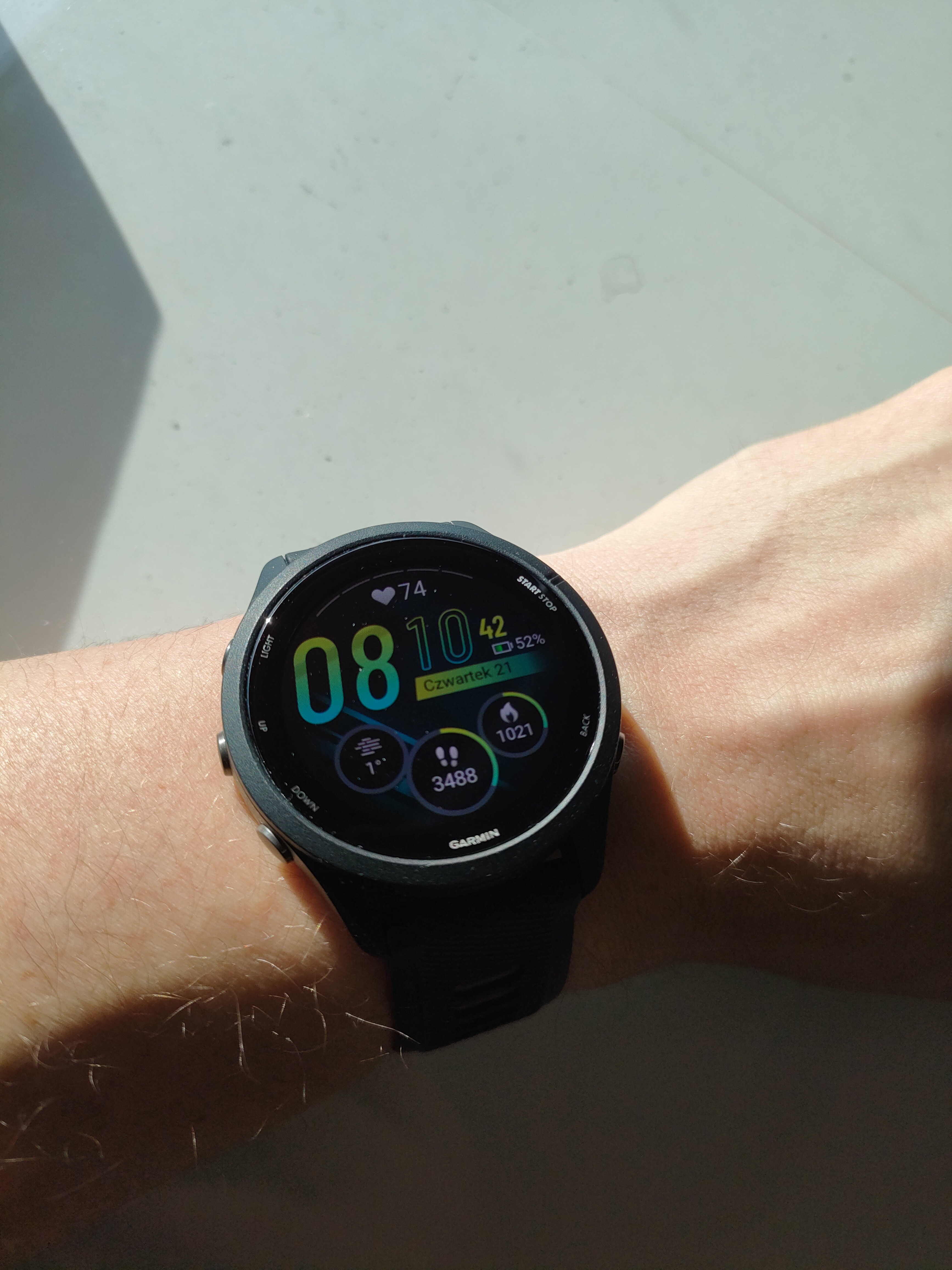 Garmin Forerunner 265 - Czarna ramka i koperta z czarnym