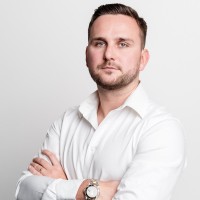 Expert: Robert Kania