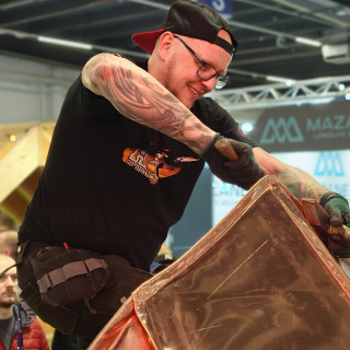 Expert: Robert Szuta MR PRO